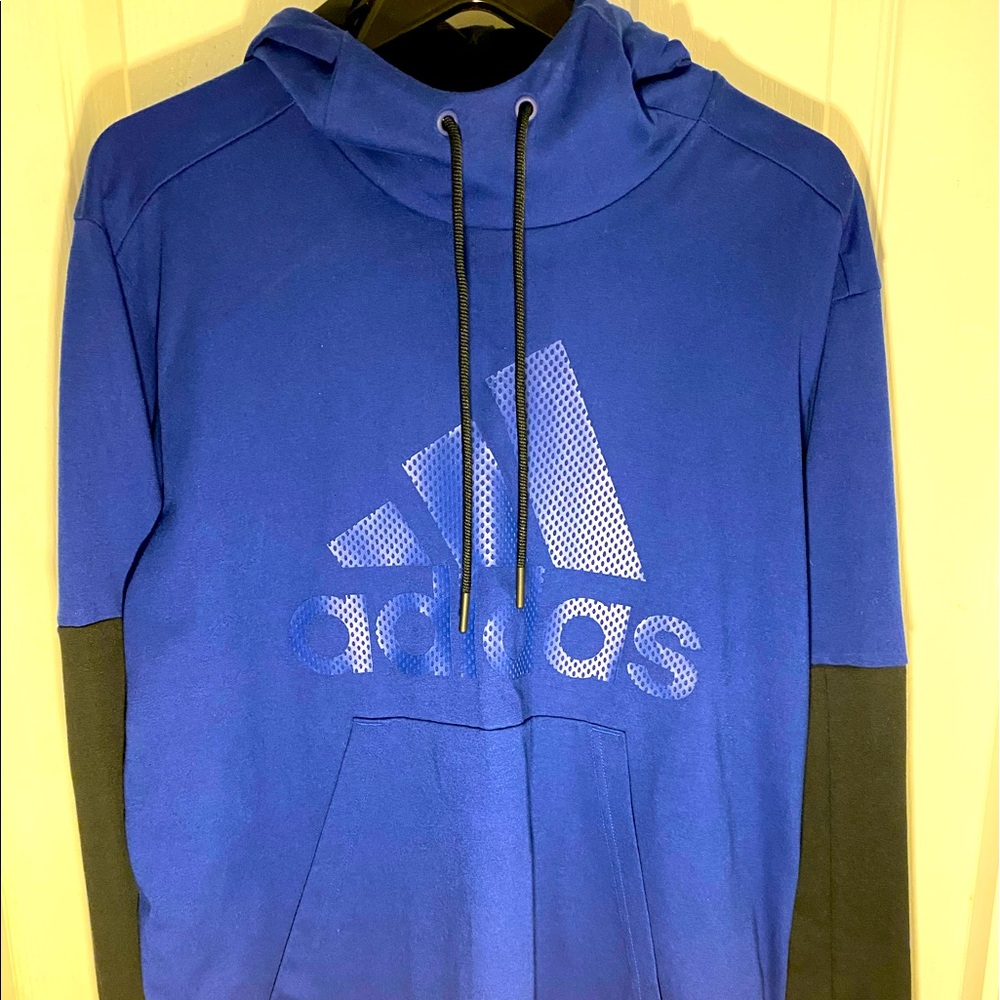Adidas Hoodie ❤️